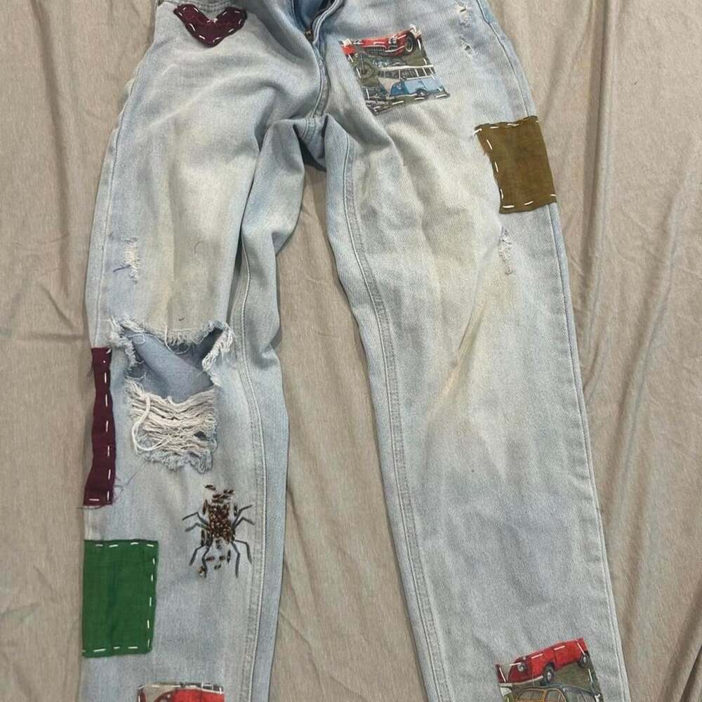 Urban Outfitters Patchwork Jeans Size 27 Light Wash Distressed